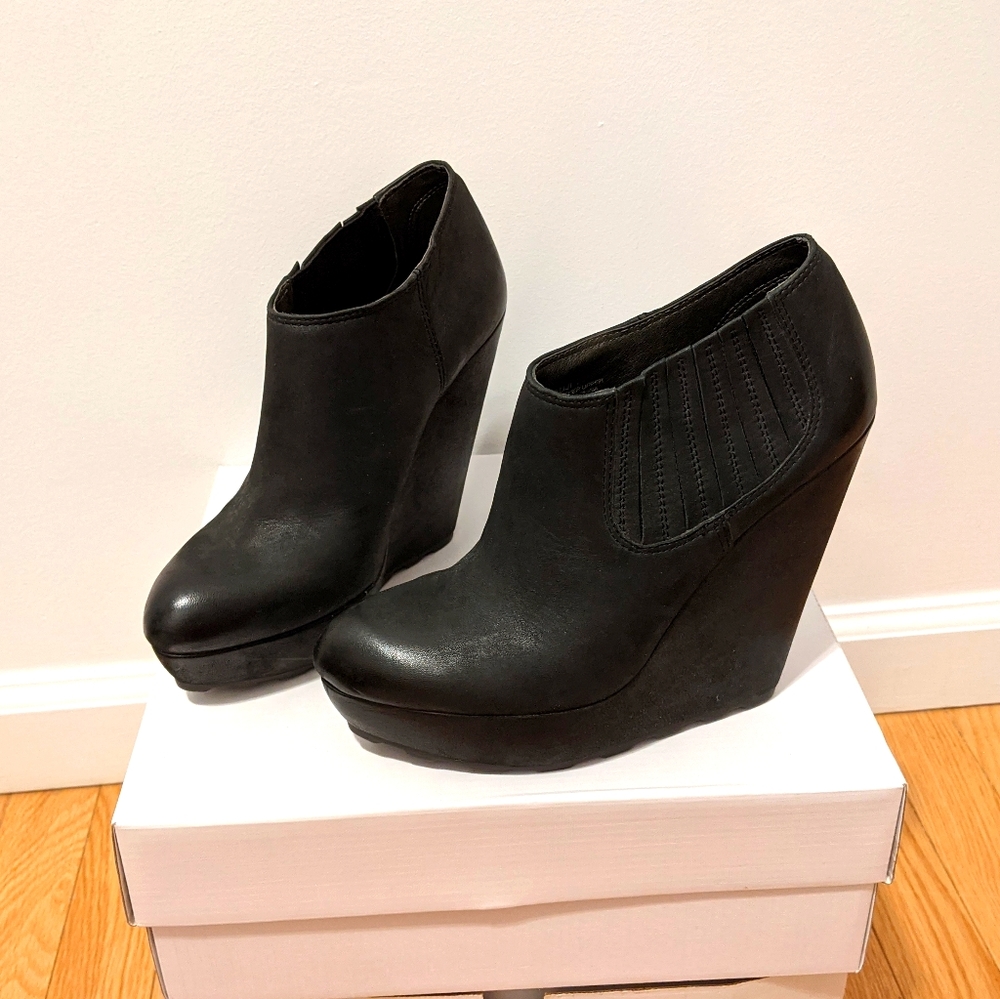 Ash Leather Booties